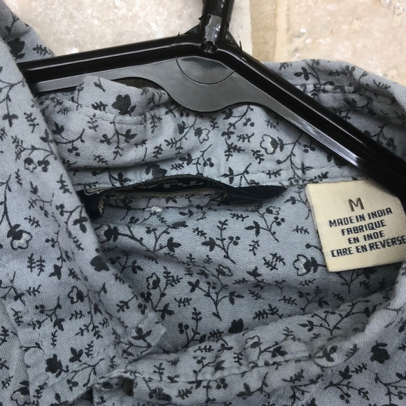 Flower Button Down - Picture 4 of 4